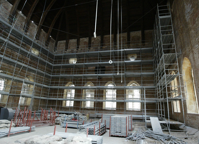salone della Basilica palladiana in restauro con impalcature